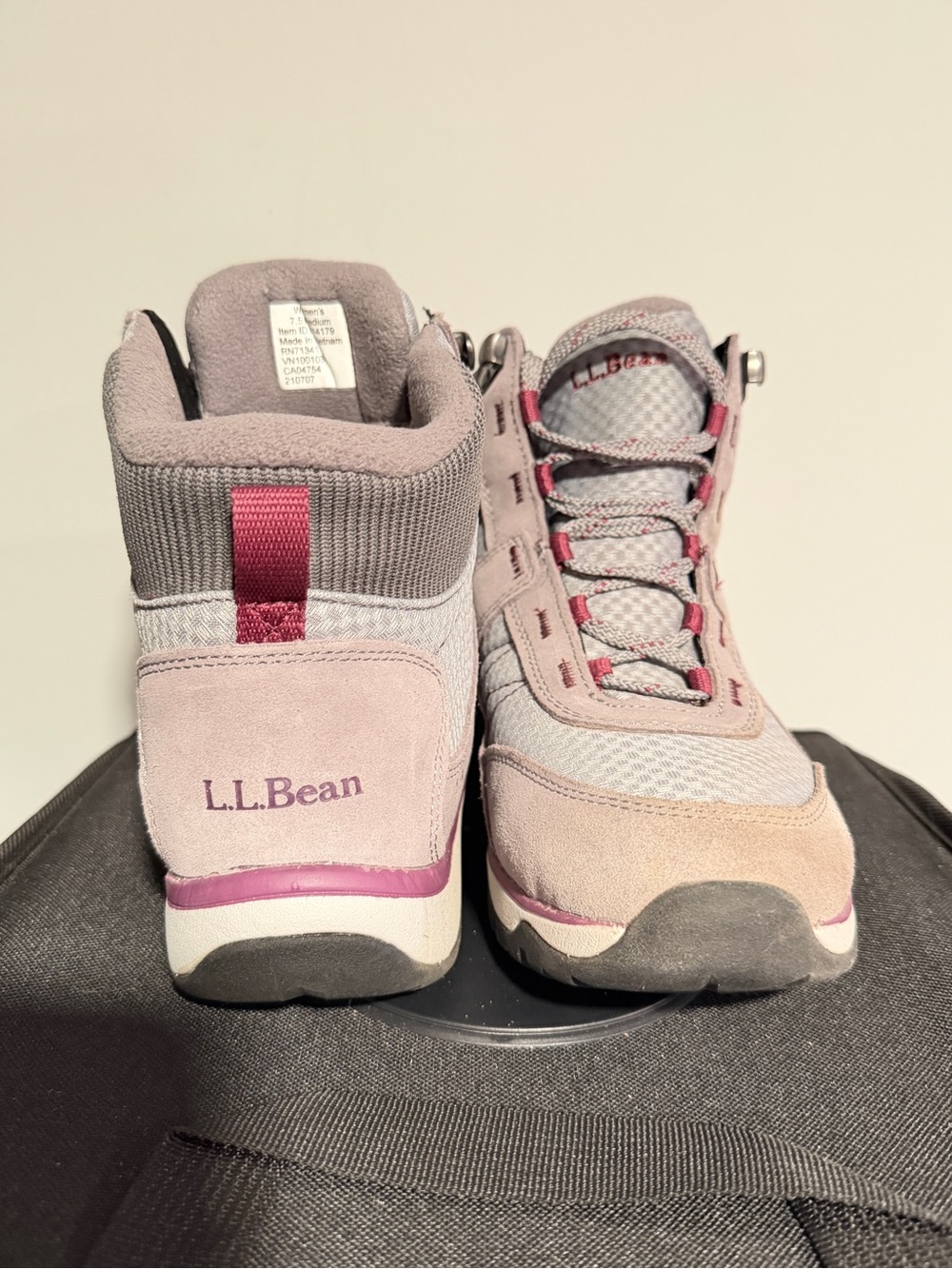 Pre-owned Women's Gray Suede Mesh Lace-Up Snow Sneaker 5 Boot, Size 7.5 - Picture 15 of 16